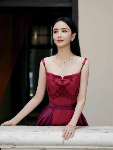 Tong Liya (佟丽娅)